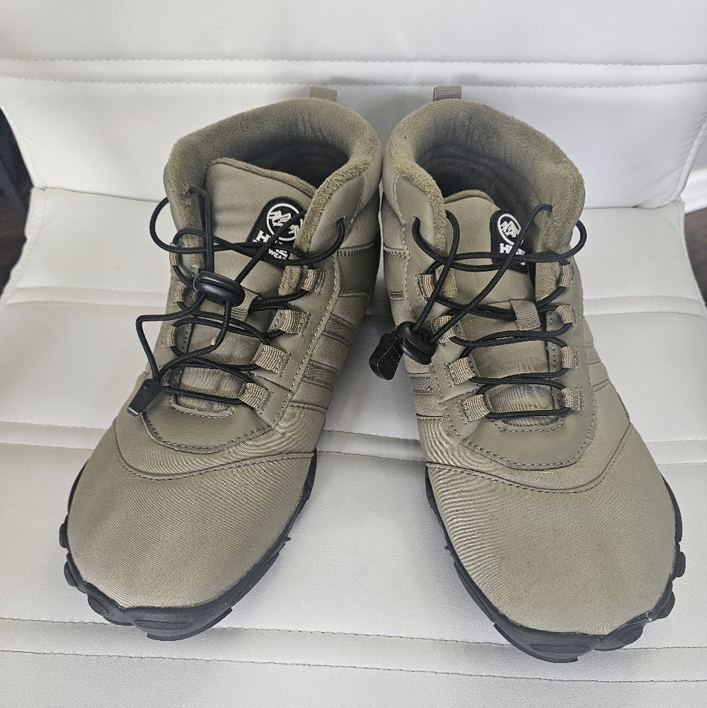 Tan and Black Outdoor Boots with Ankle Support